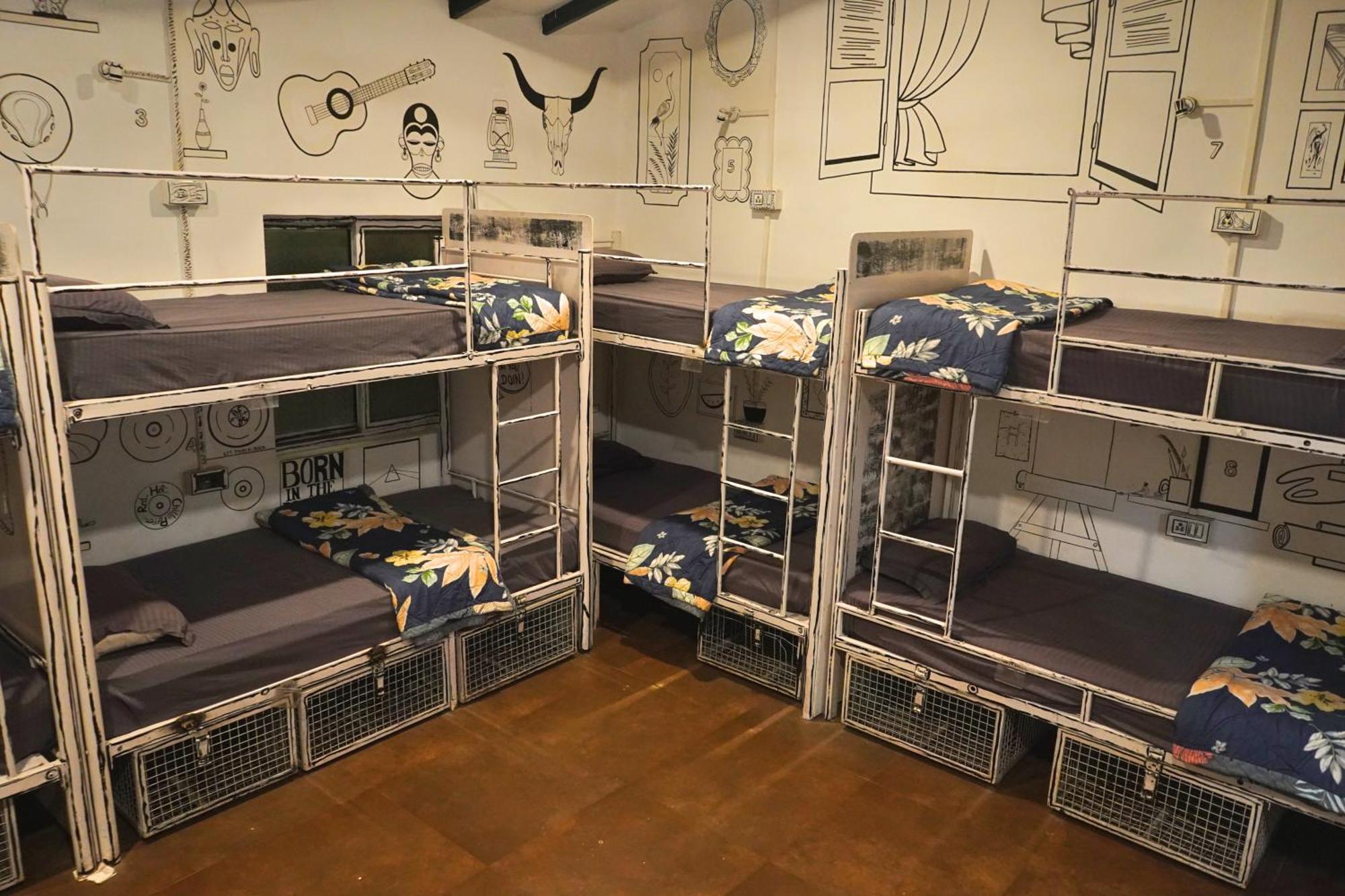 Pappi Chulo Vagator Hostel Bagian luar foto